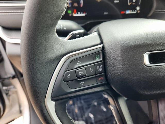 new 2025 Jeep Grand Cherokee car, priced at $39,777