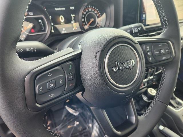 new 2025 Jeep Gladiator car, priced at $45,074