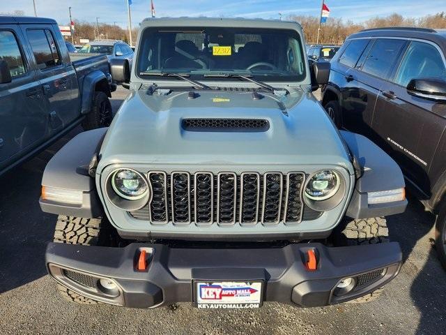 new 2025 Jeep Gladiator car, priced at $53,277