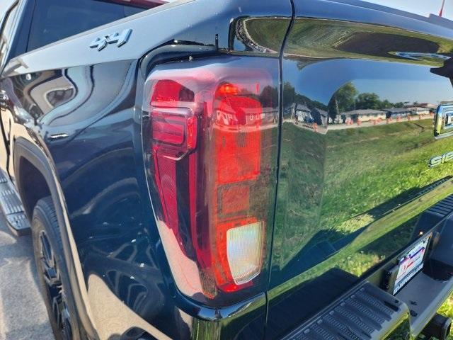 new 2025 GMC Sierra 1500 car, priced at $55,125