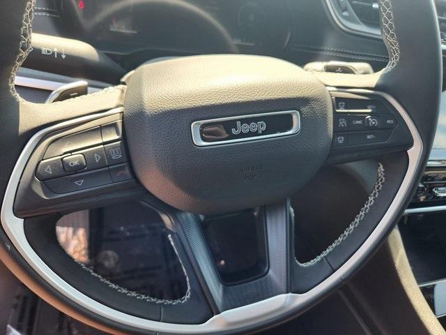 new 2025 Jeep Grand Cherokee car, priced at $44,570