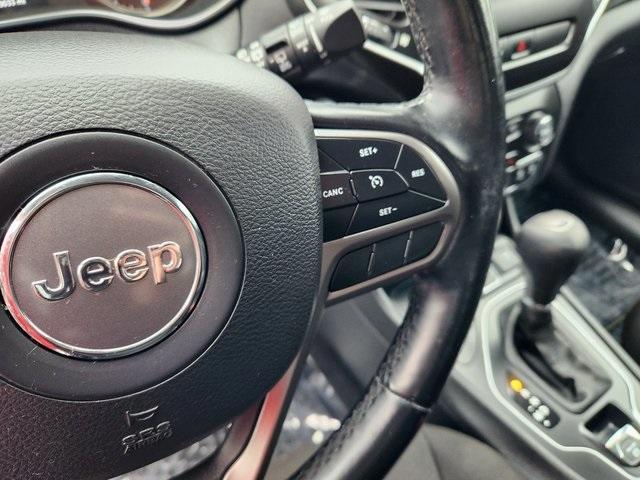 used 2020 Jeep Cherokee car, priced at $16,999