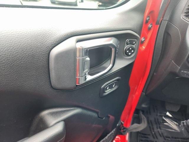 new 2026 Jeep Wrangler car, priced at $46,377