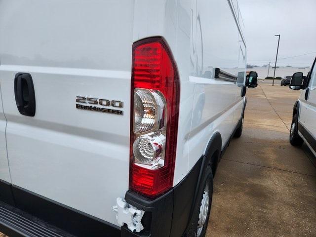 new 2025 Ram ProMaster 2500 car, priced at $51,277