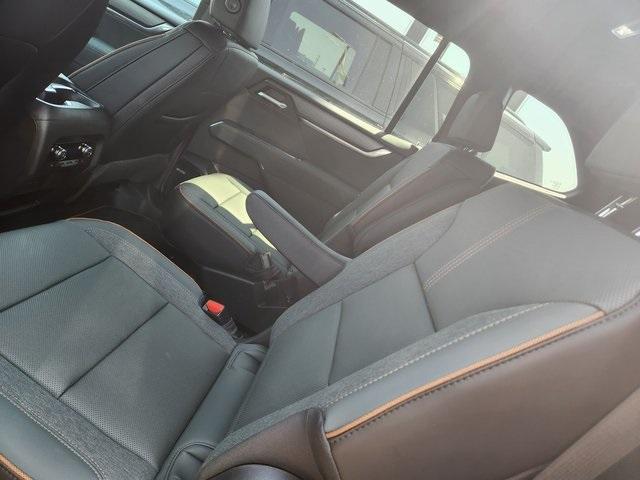 new 2025 GMC Acadia car, priced at $53,839
