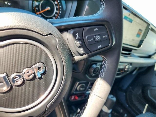 new 2025 Jeep Wrangler car, priced at $41,484