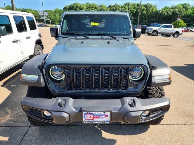 new 2025 Jeep Wrangler car, priced at $41,484