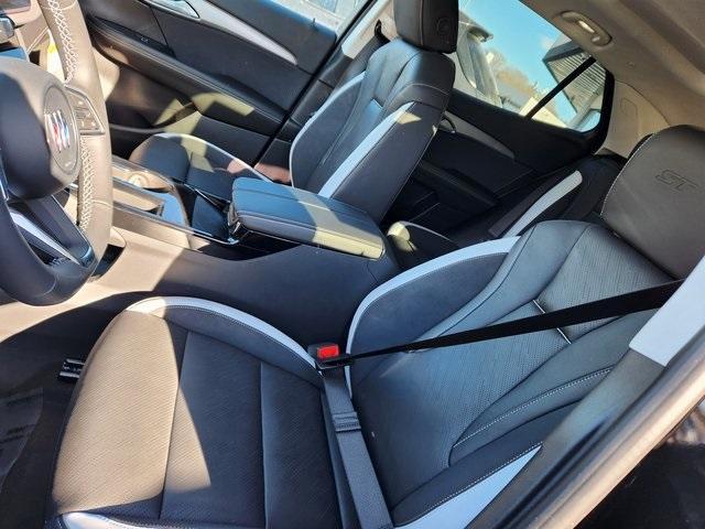 new 2025 Buick Envision car, priced at $39,735
