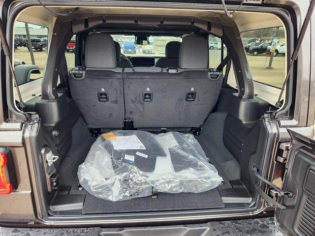 new 2025 Jeep Wrangler car, priced at $52,277