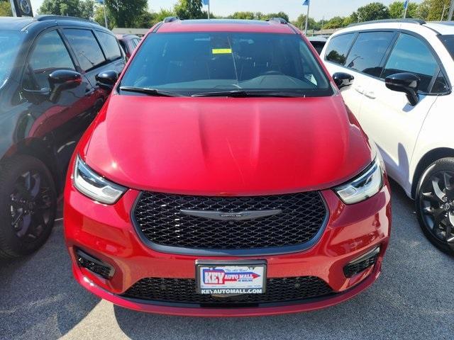 new 2026 Chrysler Pacifica car, priced at $49,427