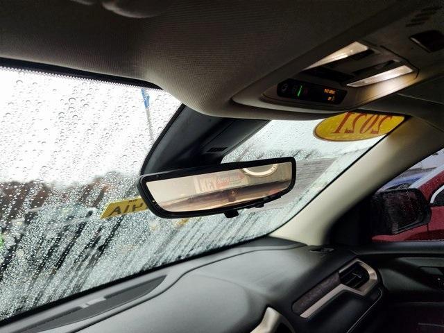 used 2021 GMC Acadia car, priced at $28,999