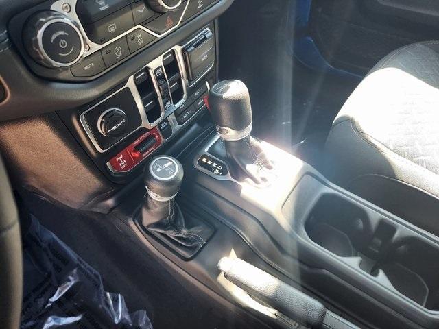 new 2025 Jeep Gladiator car, priced at $47,877