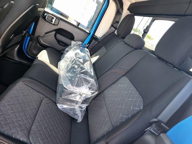 new 2025 Jeep Gladiator car, priced at $47,877