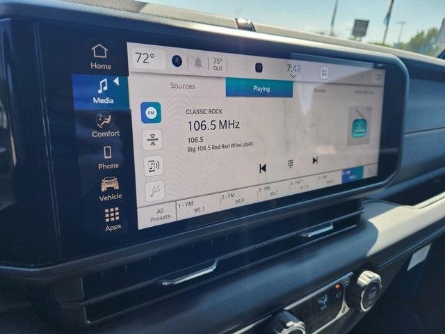 new 2025 Jeep Gladiator car, priced at $47,877