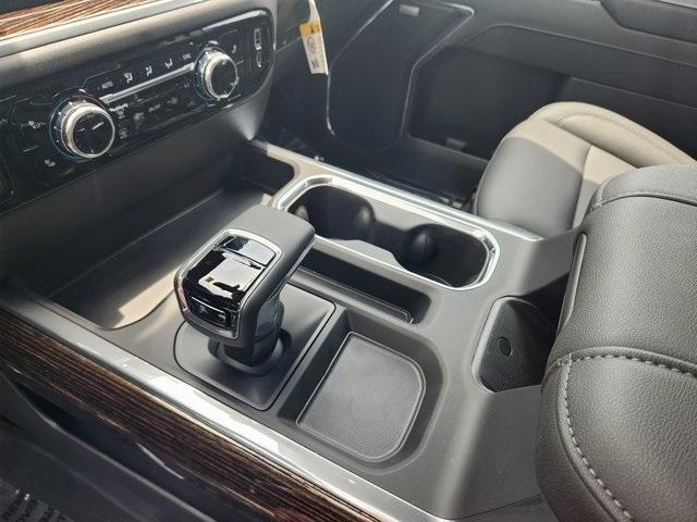 new 2025 GMC Sierra 1500 car, priced at $56,475