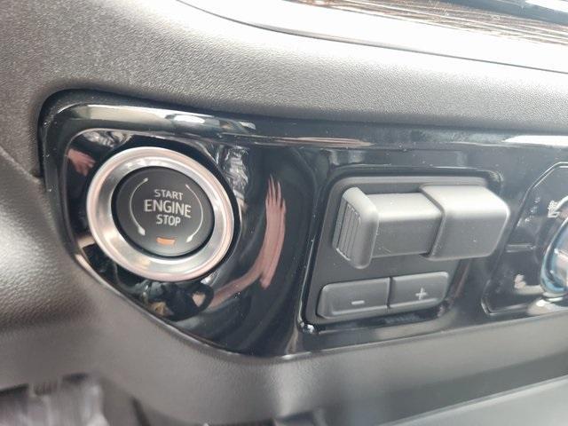 new 2025 GMC Sierra 1500 car, priced at $56,475