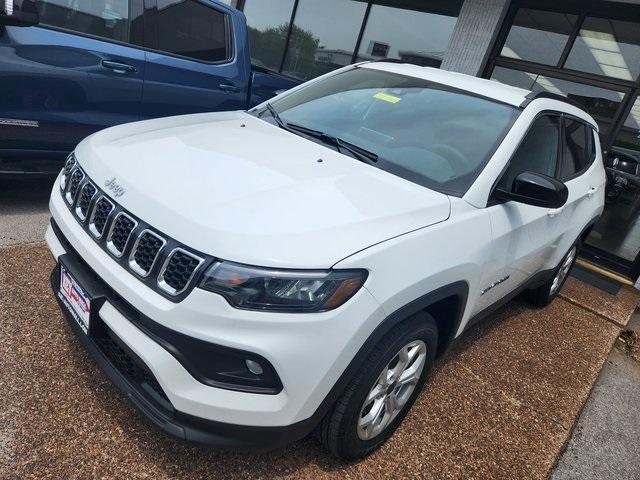 new 2025 Jeep Compass car, priced at $28,713