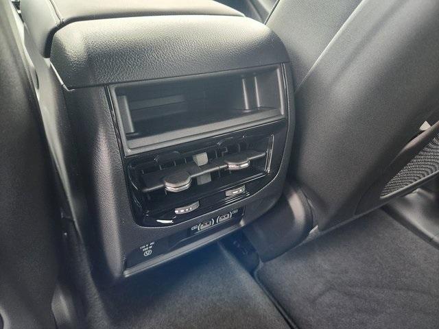 new 2025 Jeep Grand Cherokee car, priced at $42,915