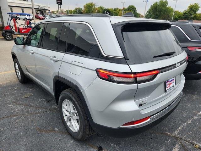 new 2025 Jeep Grand Cherokee car, priced at $42,915