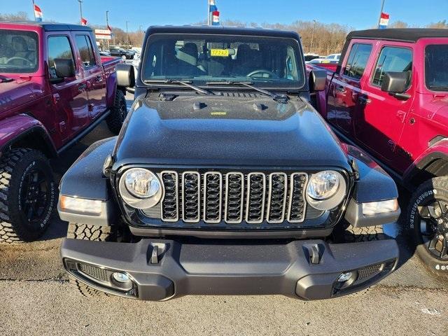 new 2025 Jeep Gladiator car, priced at $40,497