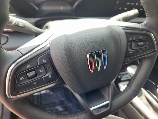 new 2025 Buick Envista car, priced at $30,485
