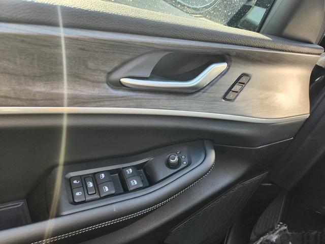 new 2025 Jeep Grand Cherokee L car, priced at $49,677