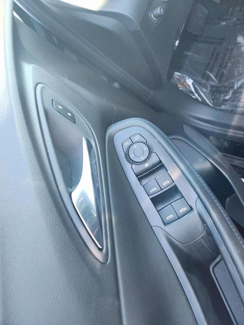 new 2025 Buick Encore GX car, priced at $27,025
