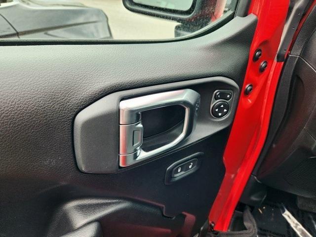 new 2025 Jeep Gladiator car, priced at $40,977
