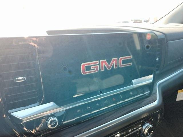 new 2025 GMC Sierra 1500 car, priced at $56,075