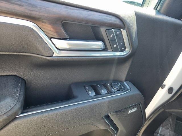 new 2025 GMC Sierra 1500 car, priced at $56,075