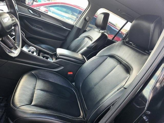 used 2022 Jeep Grand Cherokee car, priced at $34,999