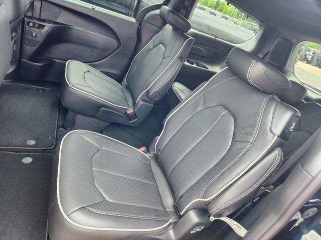 new 2025 Chrysler Pacifica car, priced at $48,626