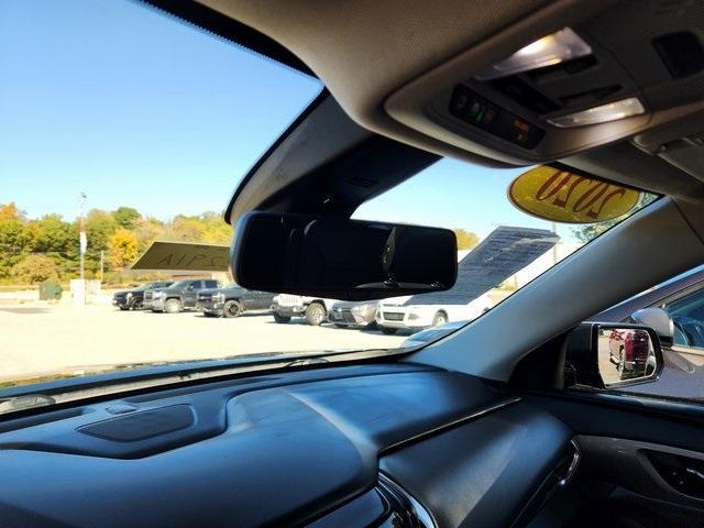 used 2020 Chevrolet Traverse car, priced at $25,999