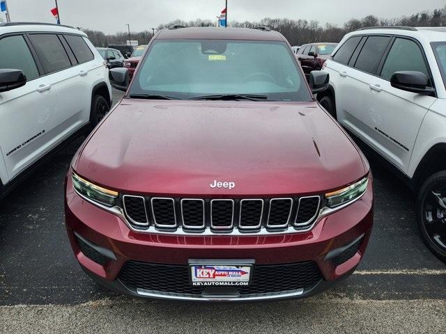 new 2025 Jeep Grand Cherokee car, priced at $39,497