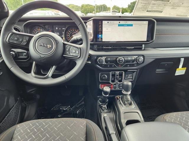 new 2025 Jeep Gladiator car, priced at $47,477