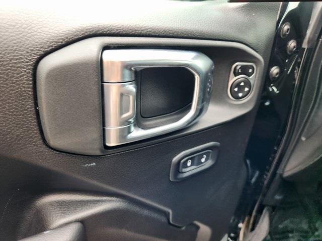 new 2025 Jeep Gladiator car, priced at $47,477