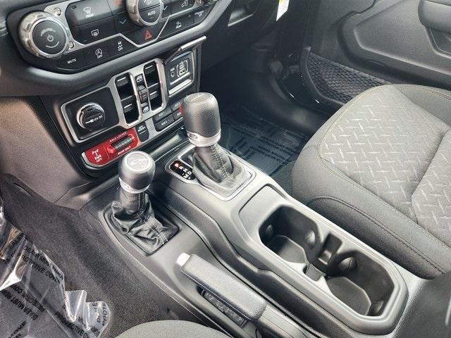 new 2025 Jeep Gladiator car, priced at $47,477