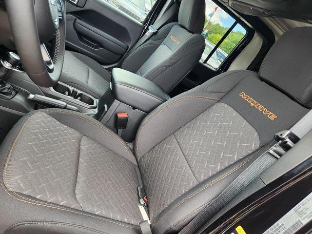 new 2025 Jeep Gladiator car, priced at $47,477