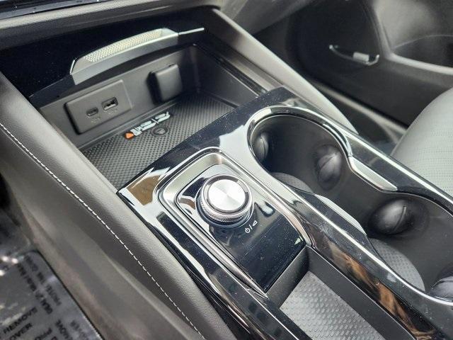 new 2025 Buick Envision car, priced at $40,735