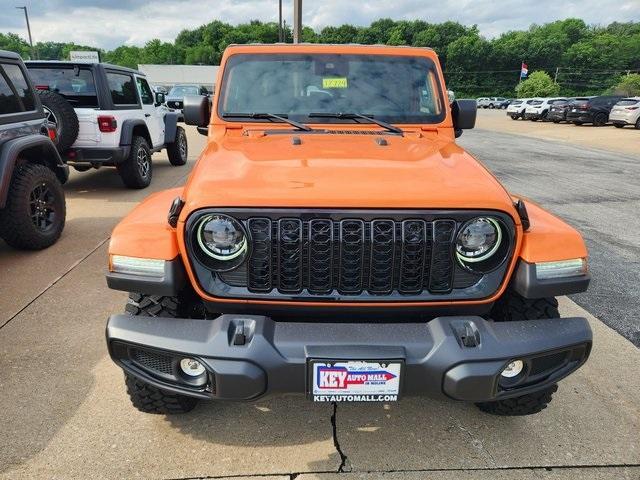 new 2025 Jeep Gladiator car, priced at $45,374