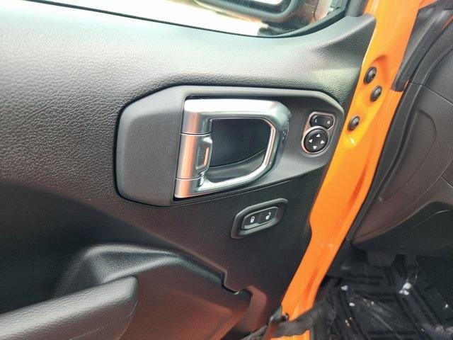 new 2025 Jeep Gladiator car, priced at $45,374