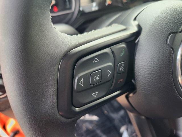 new 2025 Jeep Gladiator car, priced at $45,374