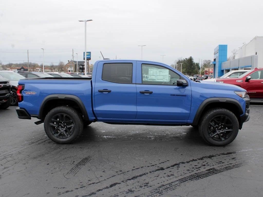 new 2025 Chevrolet Colorado car, priced at $42,800