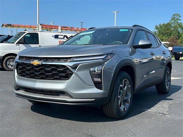 new 2025 Chevrolet Trax car, priced at $24,095