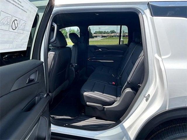 new 2025 Chevrolet Traverse car, priced at $43,994