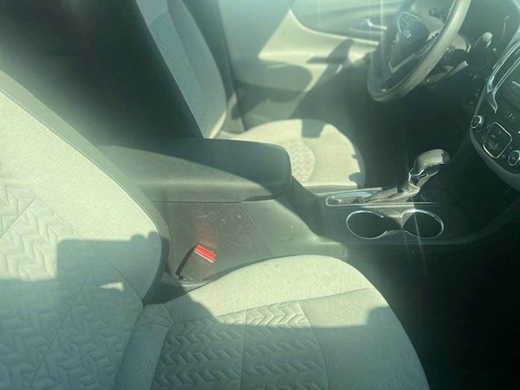 used 2022 Chevrolet Equinox car, priced at $18,466