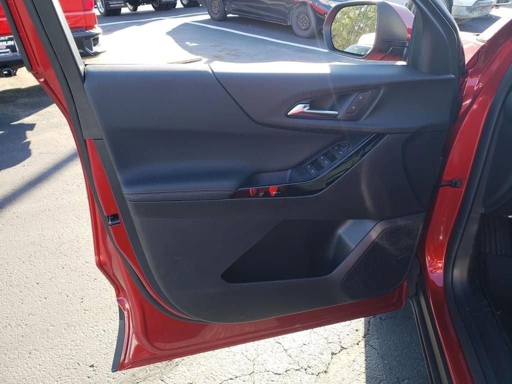 new 2026 Chevrolet Equinox car, priced at $33,315