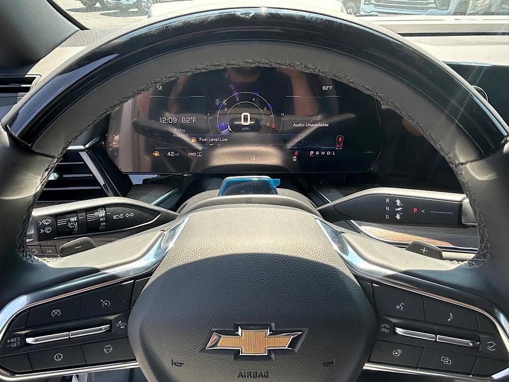 new 2025 Chevrolet Suburban car, priced at $99,449