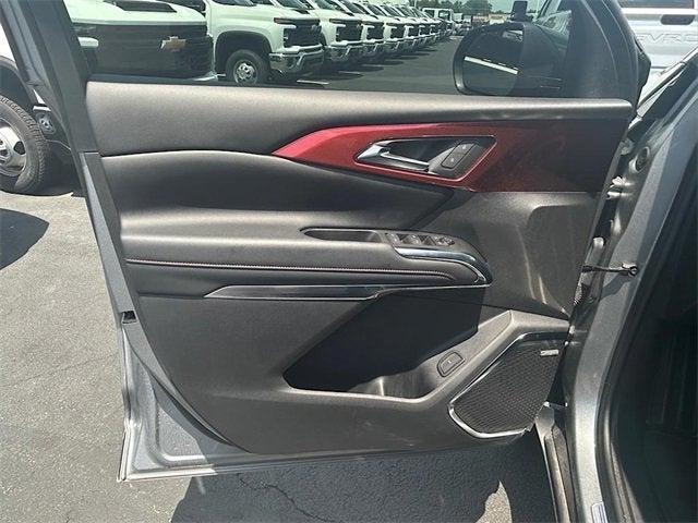 used 2024 Chevrolet Traverse car, priced at $46,875