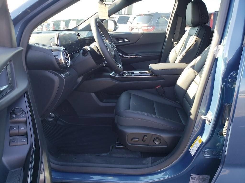 new 2026 Chevrolet Equinox car, priced at $35,988